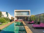 Moradia T4+1 com piscina aquecida na Foz do Douro Porto