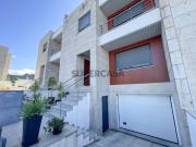 Moradia T4+1 Moderna de Excelente Construção Junto ao...