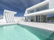 Moradia T5+1 c/ Piscina e Vista para a Serra | Sintra