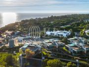 Moradia T4+1 vista mar em condomínio em Cascais