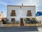 Moradia T4+2 com Quintal e Garagem – Mina do Bugalho,...