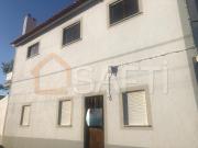 Moradia T4+2 no centro de Carvalhal do Pombo, Assentiz,...