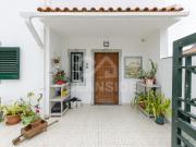Moradia T4+3 em Varge Mondar 0m² Rio De Mouro