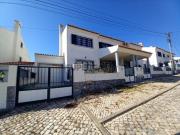Moradia T4 + 1 Ribamar