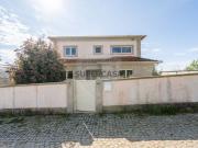 Moradia T4 à venda em Amarante