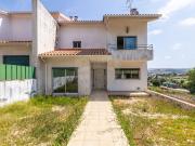 Moradia T4 à venda em Batalha