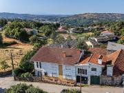 Moradia T4 à venda em Castro Daire