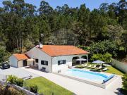 Moradia T4 à venda em Celorico de Basto