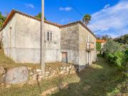 Moradia T4 à venda em Cinfães