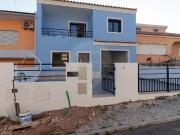 Moradia T4 à venda em Mogos