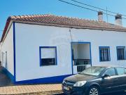 Moradia T4 à venda em Santa Clara a Velha