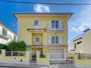 Moradia T4 à venda em Odivelas