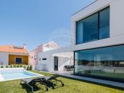 Moradia T4 de luxo à venda em Odivelas