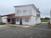Moradia T4 à venda em Oliveira do Bairro
