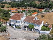 Moradia T4 à venda em Penalva do Castelo