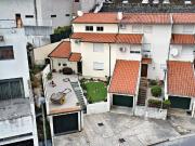 Moradia T4 à venda em Peso da Régua
