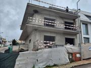 Moradia T4 à venda em Pontinha e Famões