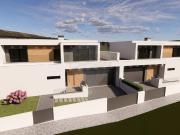 Moradia T4 à venda em Porto de Mós