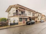 Moradia T4 à venda em São João da Madeira