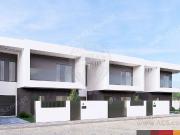 Moradia T4 à venda em Seixal