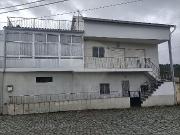 Moradia T4 à venda em Tabuaço
