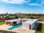 Moradia T4 de luxo à venda em Troia