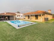 Moradia T4 à venda em Vila Verde