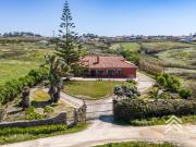 Moradia T4 + Anexo na Assafora com piscina e vista de mar