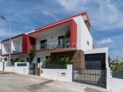 Moradia T4 Bª São Sebastião Famões