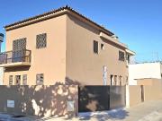 Moradia T4 Bi Familiar em Primeira Linha de Mar – Vila...