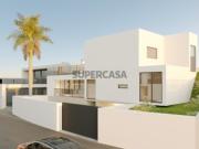 Moradia T4 Chave na Mão