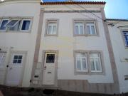 Moradia T4 com 171m2. Central e junto à Praia. Ericeira...