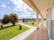 Moradia T4 com 280 m2, inserida em terreno com 2500 m2...