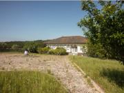 Moradia T4 com 2 Pisos em lote terreno de 8000 m²...