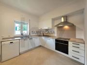 Moradia T4 com 2 Suítes, Terraço, Jardim e Parqueamento...