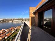 Moradia T4 com 3 Pisos, com 2 Lugares de Garagem, com...