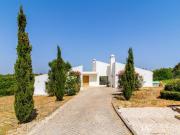 Moradia T4 com Acabamento Moderno, Estilo Algarve...