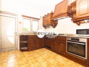 Moradia T4 com acesso exclusivo ao rio