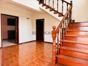 Moradia T4 com amplo pátio e garagem em Aveiro