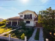 Moradia T4 com estilo Chalé Abrantes