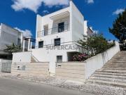 Moradia T4 com Garagem e Espaço Exterior Vila Franca de Xira Moradia T4 com Garagem e Espaço Exterior Vila Franca de Xira