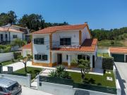 Moradia T4 com garagem e jardim Salir do Porto, Costa da...