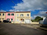 Moradia T4 com garagem e logradouro