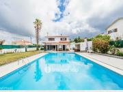 Moradia T4, com garagem e piscina, em Pinhal de Frades,...
