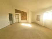 Moradia T4, com garagem e quintal, perto de Nisa