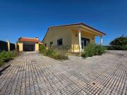 Moradia T4 com garagem, sótão em Bajouca