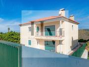 Moradia T4 com Jardim e Garagem na Carvoeira Mafra