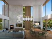 Moradia T4 com jardim e piscina no Estoril