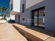 Moradia T4 com jardim e piscina privativa em Manique