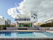 Moradia T4 com jardim e piscina Vilamoura Algarve